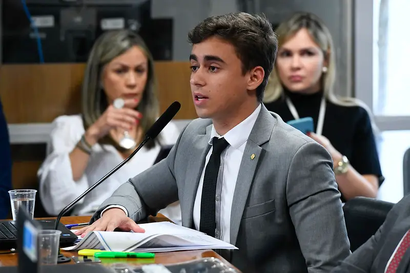 Nikolas diz que não encontrou Flávio para discutir eleições, após ser cotado no MG