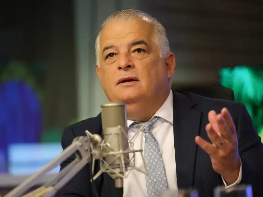 Governo estuda nova alíquota para MEI que fatura acima de R$ 81 mil, diz ministro.