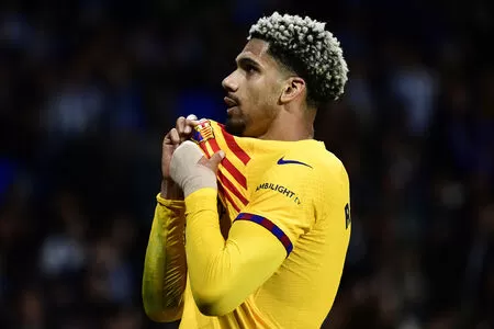 “Tive ansiedade e depressão por um ano e meio e segui jogando”: capitão do Barcelona desabafa