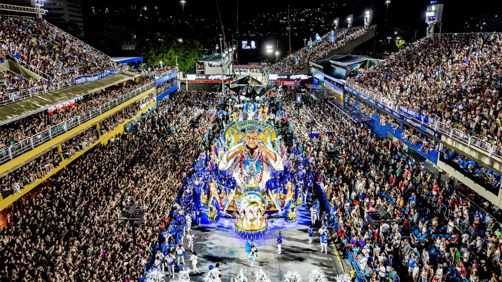 Carnaval 2026: um dia de camarote custa até R$ 8.000; veja preços no Rio, SP e BA