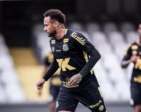 Organizada de rival do Santos cobra jogadores: “Se for pra tirar o Neymar da Copa, tira”