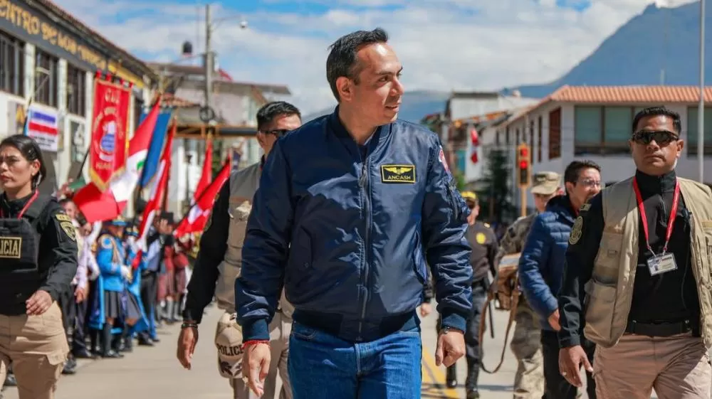 Presidente do Peru é investigado por tráfico de influência