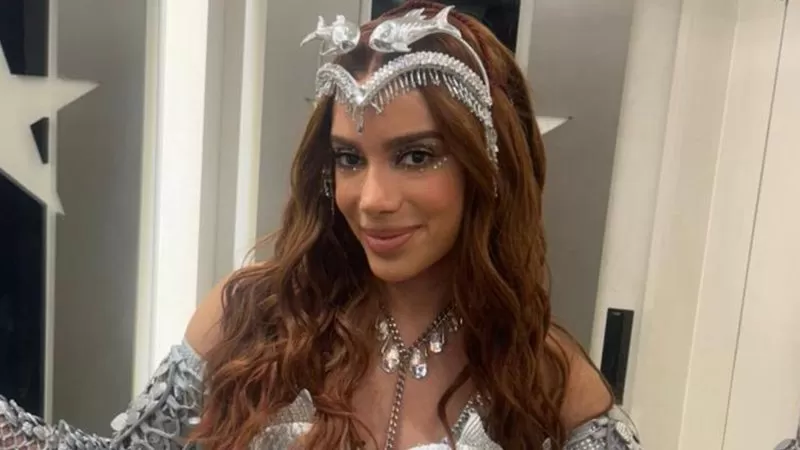 Anitta revela que voltou a morar no Brasil por motivo de saúde: “Não estava aguentando”