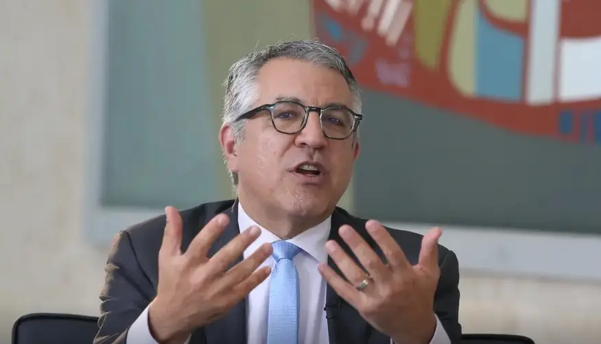 Responsabilidade do apagão que se vivia na saúde do RJ era dos Bolsonaro, diz Padilha