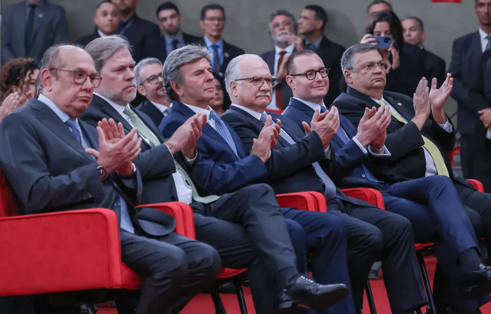 Ativismo judicial eleva risco-país no Brasil