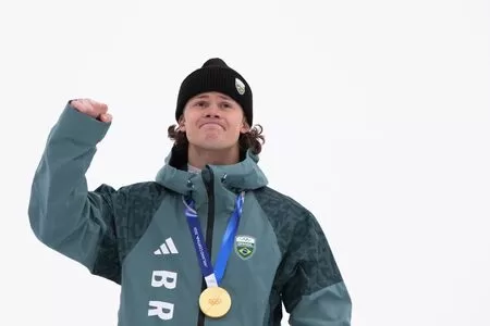 Lucas Pinheiro, ouro nos Jogos de Inverno: “Abriu conversa sobre diversidade, riqueza do nosso país”