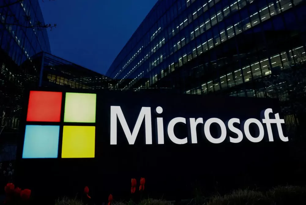 Com investimentos em IA, Microsoft diz que seguirá comprando energia renovável.