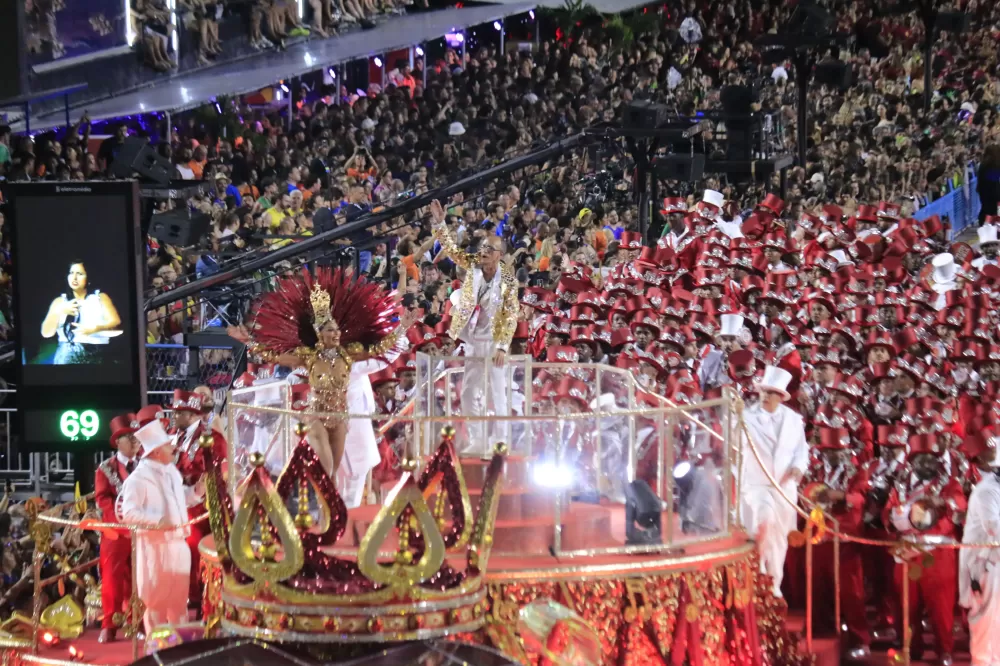 Com homenagem a mestre de bateria, Viradouro leva o título do carnaval de 2026 no Rio