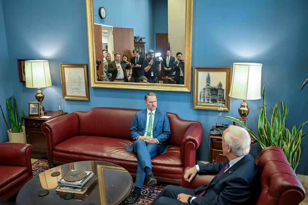 O homem por trás das tarifas dos EUA: quem é o cérebro da guerra comercial de Trump