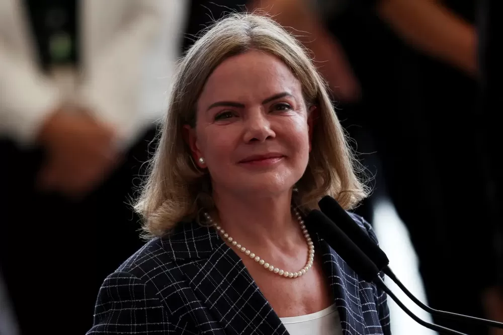 Gleisi diz que acusações de ataques de Lula a evangélicos repetem “mentiras” de 2022