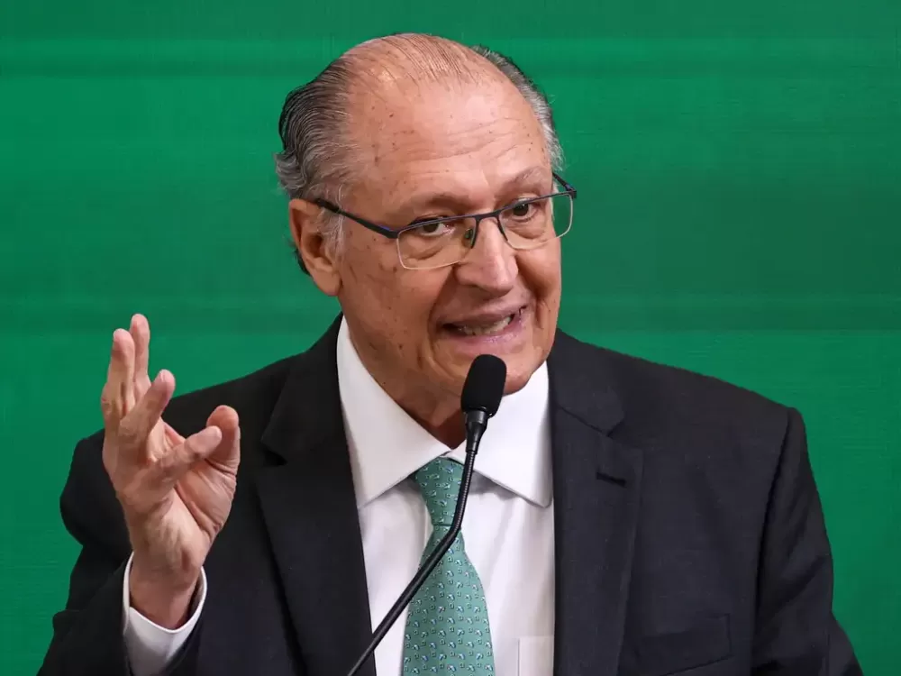 Confiantes de que na próxima reunião do Copom começa a redução de juros, diz Alckmin