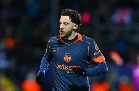 Champions conhece primeiros classificados dos playoffs nesta terça (24); veja onde assistir