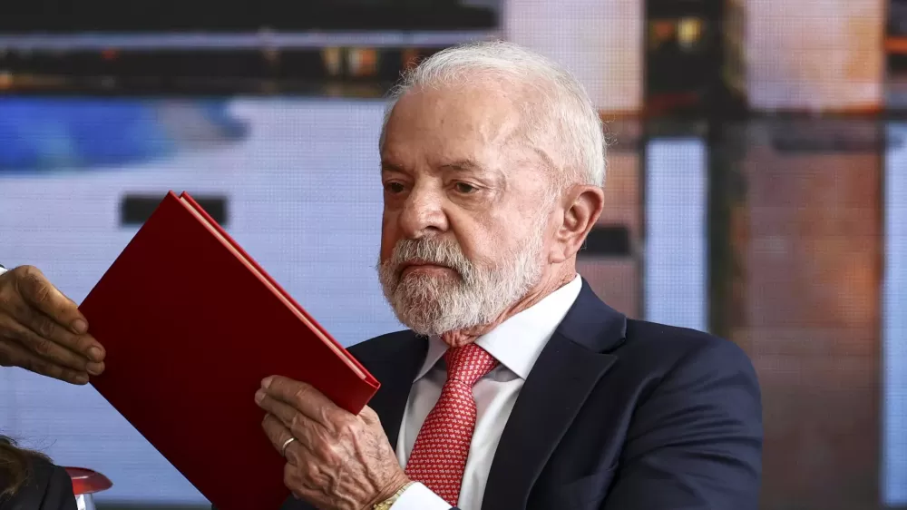 Lula determina mobilização federal em socorro às vítimas das chuvas em Minas Gerais.