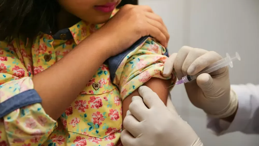 Ceará já registra oito mortes por meningite em 2026; entenda a doença.