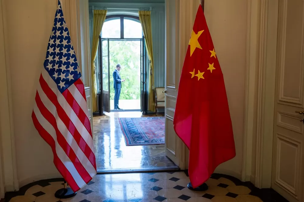 O presidente dos EUA, Donald Trump, deve viajar à China em abril para encontro bilateral com o líder chinês, Xi Jinping.