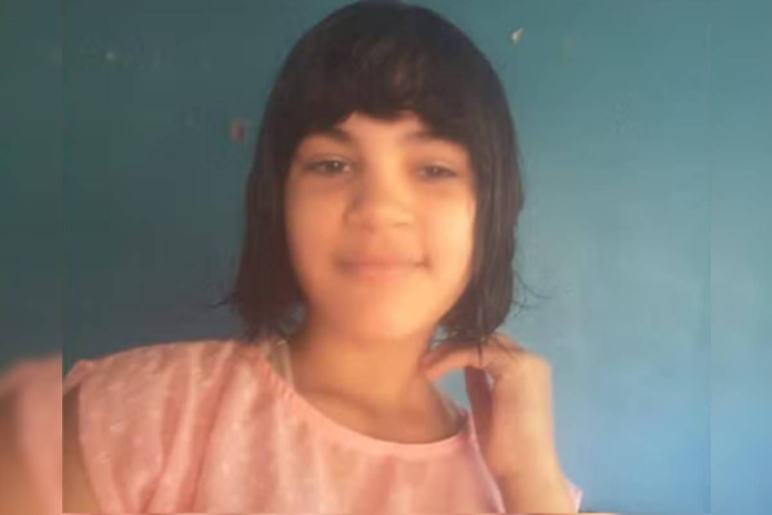 Pai negou agressões antes de confessar tortura contra filha encontrada com larvas