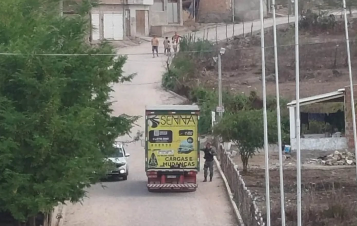 Suspeito morre e outro é preso após troca de tiros com a PM em São Caetano