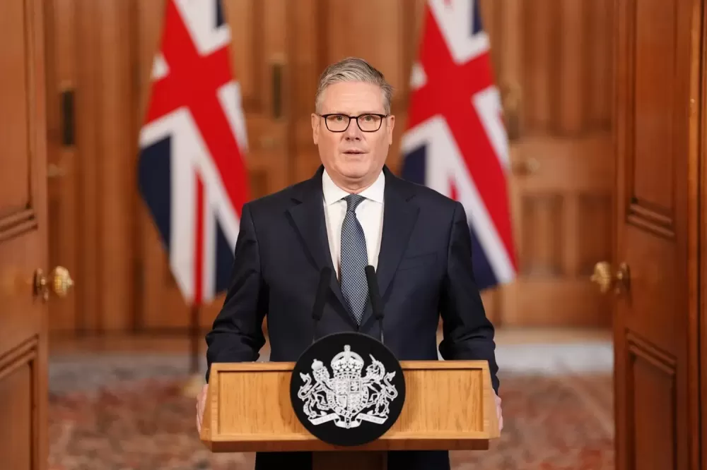 Starmer diz que aviões britânicos atuam no Oriente Médio em operações defensivas