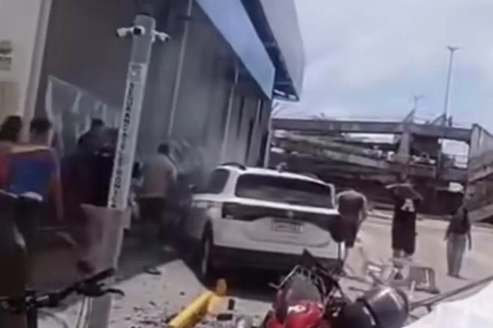 Mulher morre em acidente de carro no bairro da Imbiribeira