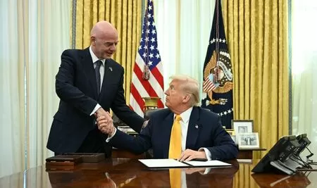 Fifa faz reunião de crise para discutir Copa do Mundo após ataque dos EUA ao Irã, diz jornal