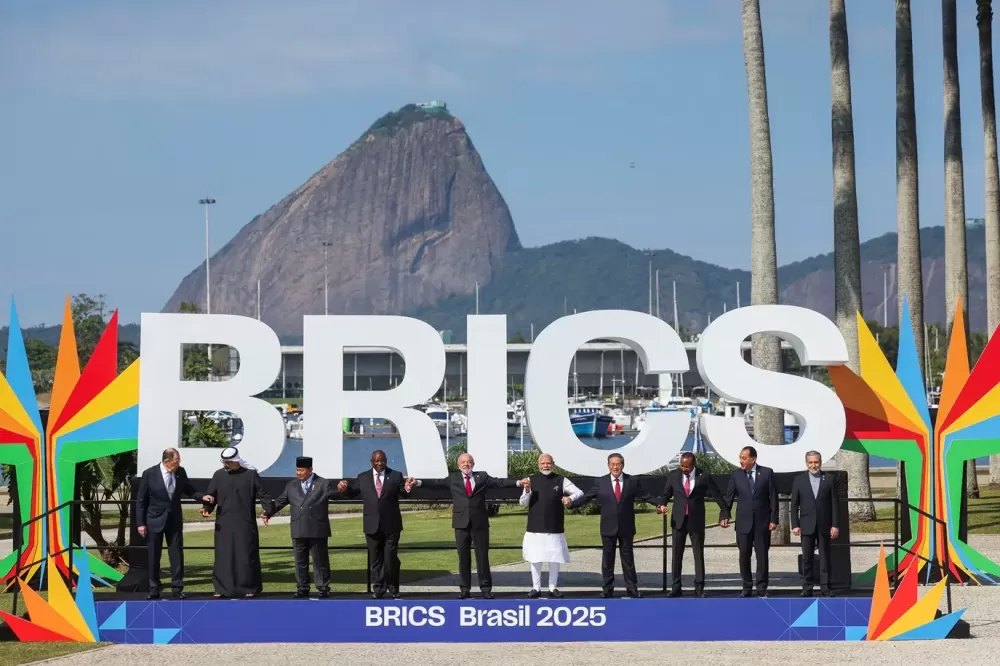 Brasil deve adotar cautela entre EUA e Irã, parceiro do Brics