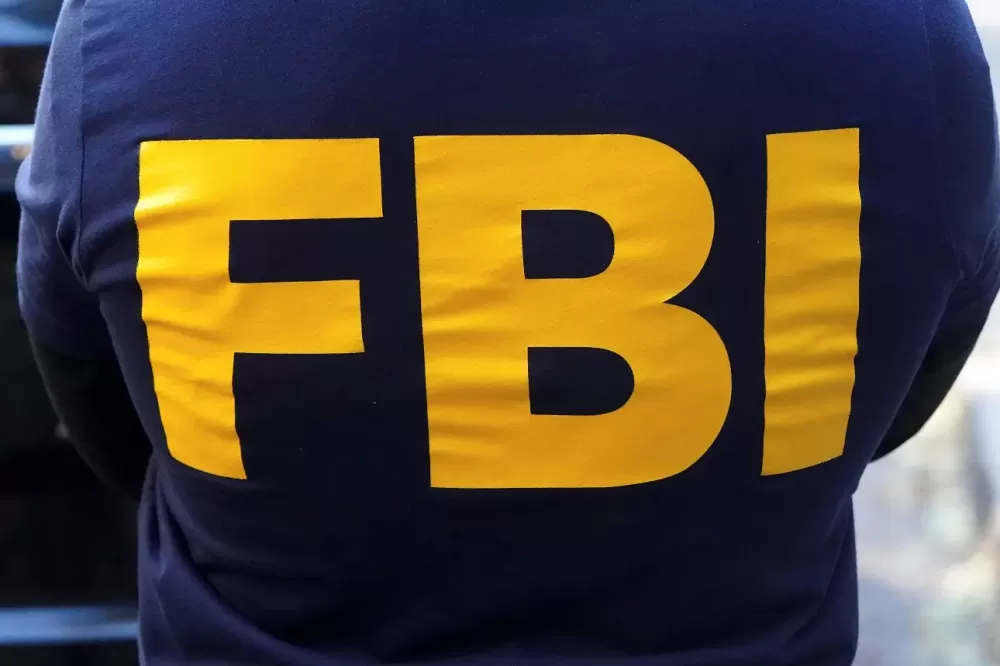 FBI coloca equipes em alerta máximo para ações terroristas após ataques ao Irã