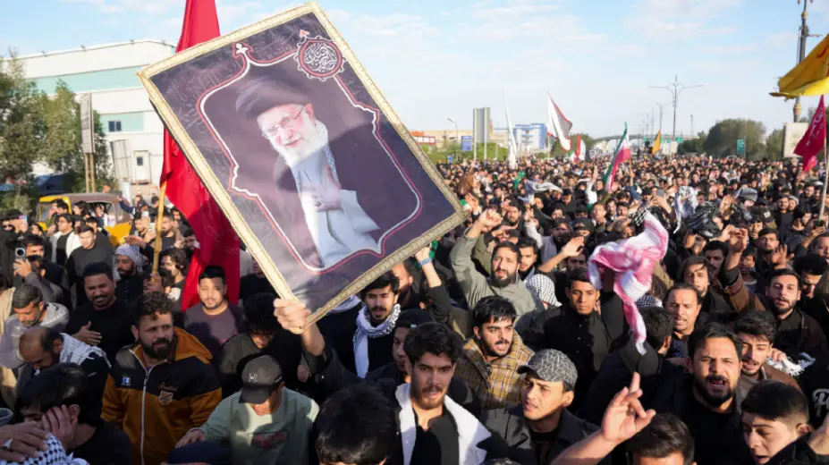 Irã elege líder supremo interino Alireza Arafi, diz mídia estatal