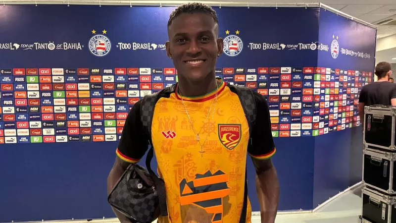 Destaque da Juazeirense abre o jogo sobre negociação com o Vitória e conversas com Rogério Ceni: “vamos esperar”