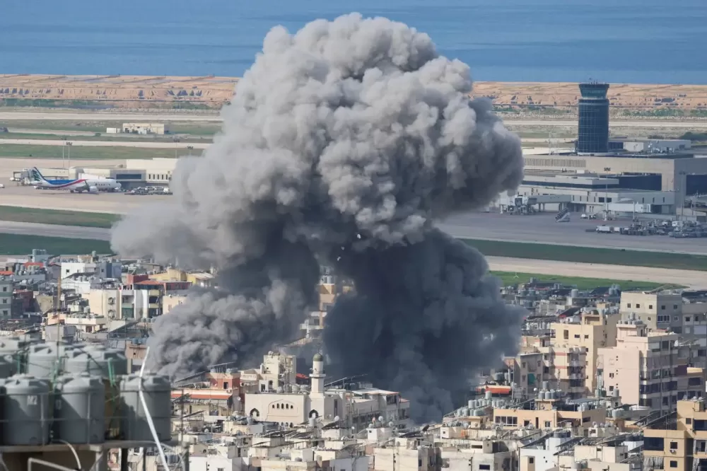 Israel bombardeia instalações de segurança do Irã e amplia ofensiva no Líbano