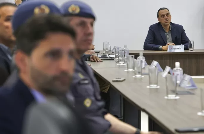 Assalto a veículo de escolta do vice-governador de São Paulo termina em morte.