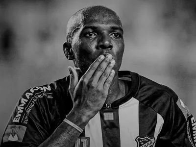 Morre Reinaldo Aleluia, ex-jogador do Bahia e do Ceará, aos 53 anos