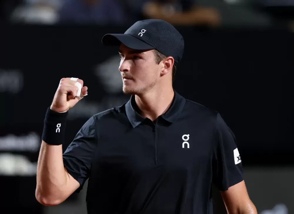 João Fonseca vence Tommy Paul por 2 sets a 0 e avança às oitavas em Indian Wells