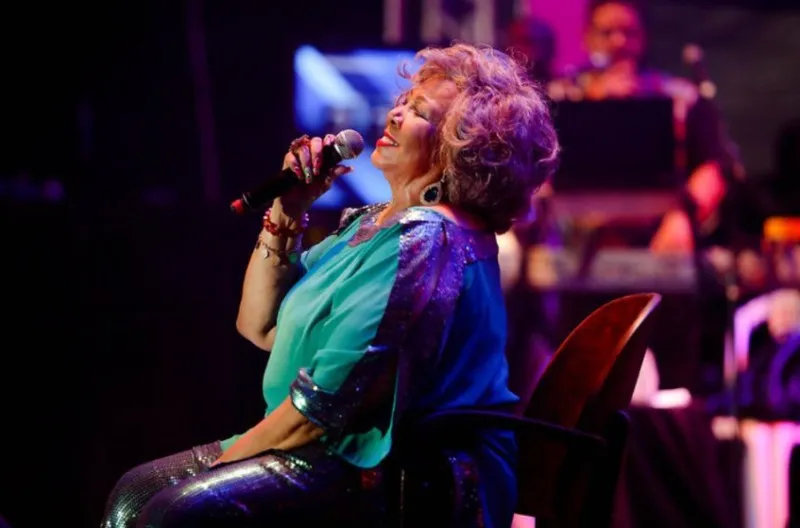 Marco Zero será tomado pelo samba na noite deste domingo de Carnaval