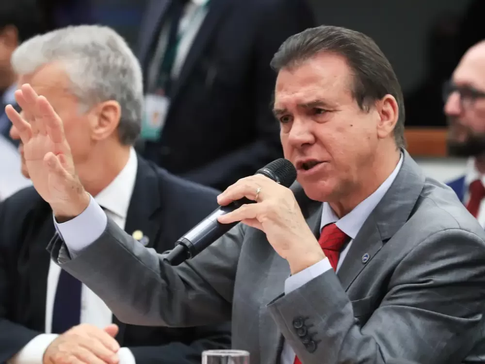Fim da escala 6×1: Câmara ouve ministro do Trabalho em primeira reunião sobre tema