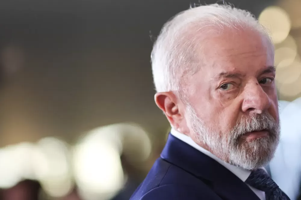 Lula desiste de ir à posse de Kast no Chile após confirmação de Flávio Bolsonaro