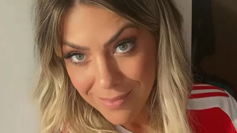 De top e suada, Renata Fan exibe boa forma após treino intenso: “Caprichada”