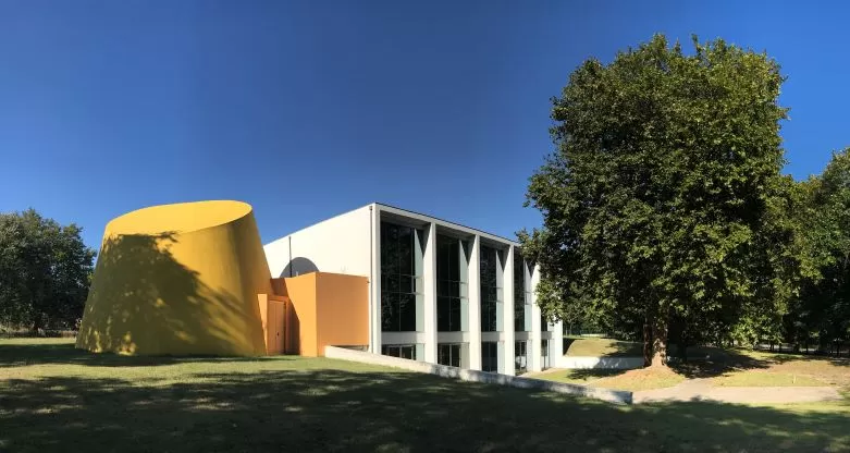 Sessão gratuita de “O Agente Secreto”, de Kleber Mendonça Filho, será exibida no Instituto Pernambuco–Porto Brasil.