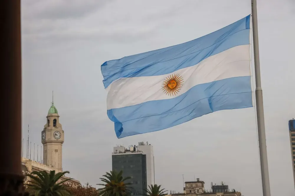 PIB da Argentina registra alta de 4,4% em 2025.