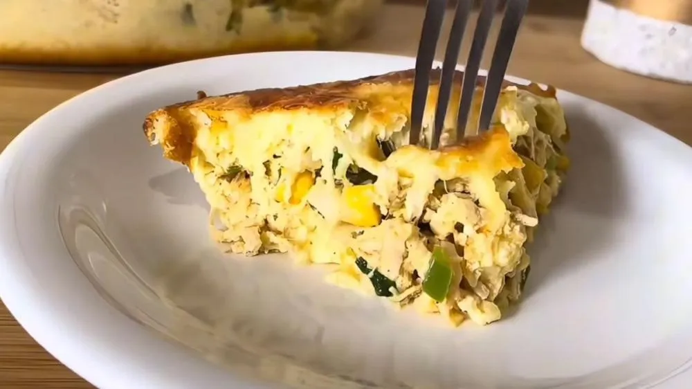 Sem trigo: essa torta de frango caseira é econômica e rápida de fazer