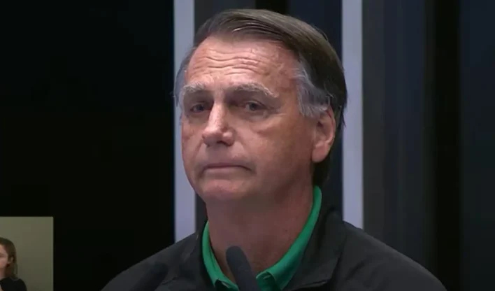 Bolsonaro deve ter alta da UTI em 24 horas; veja boletim médico desta segunda-feira (23).