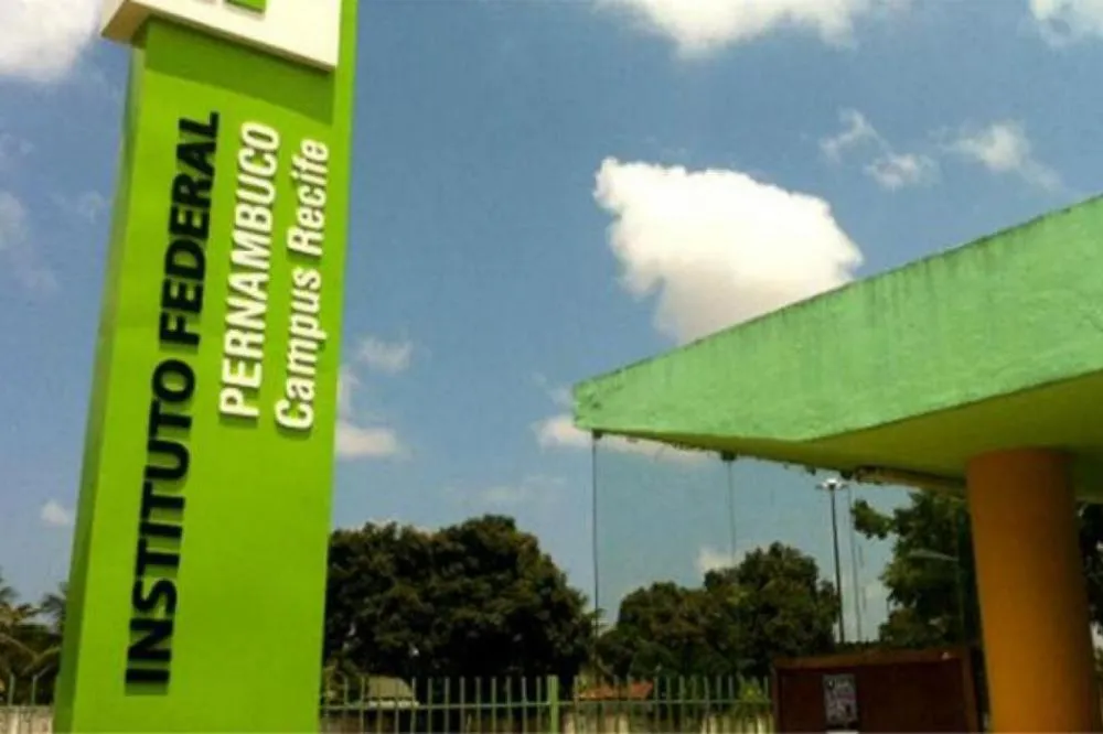 IFPE abre processo seletivo para preenchimento de vagas de cursos superior e técnico