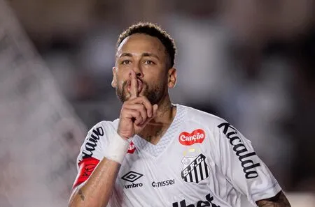 “Fundo do poço”: jornal espanhol critica momento de Neymar e faz avaliação sobre prioridades do meia.