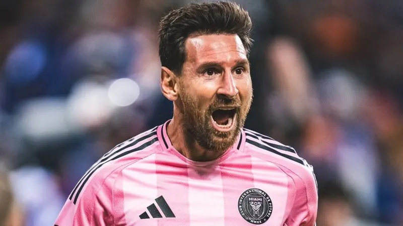Messi supera Pelé e entra na disputa por outro recorde do Brasil; saiba qual.