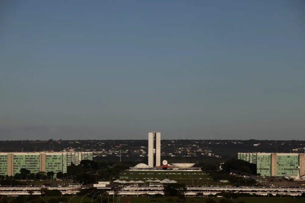 Governo Lula piora projeção de déficit em 2026 e prevê bloqueio de R$ 1,6 bi