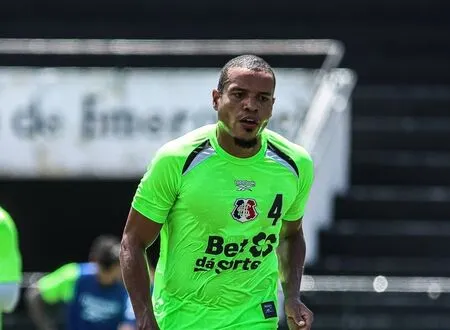 Santa Cruz apresenta o volante Silva, ex-Camboriú