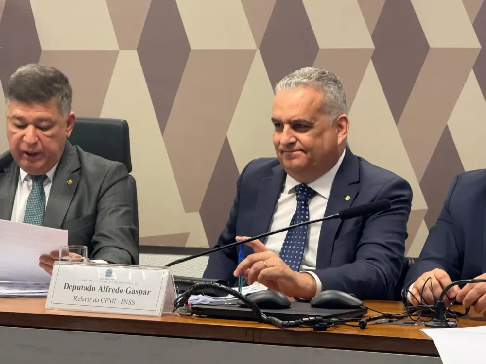 O que se sabe sobre a acusação de estupro contra o relator da CPMI do INSS