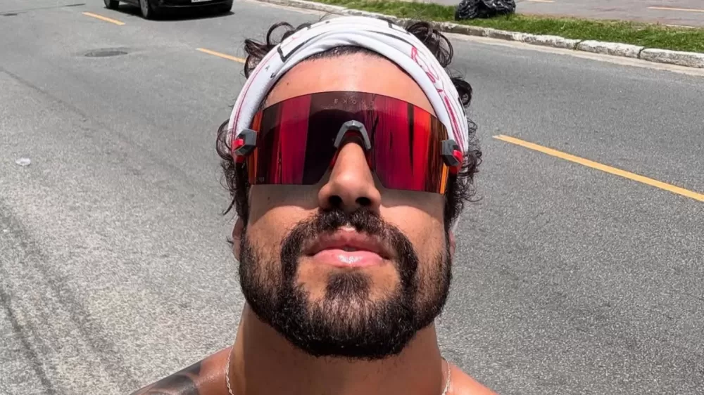 Caio Castro abre o jogo sobre saída da Globo.