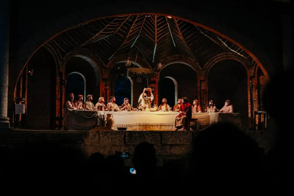 Na Paixão de Cristo de Nova Jerusalém, integrantes do Governo ressaltam tradição do espetáculo