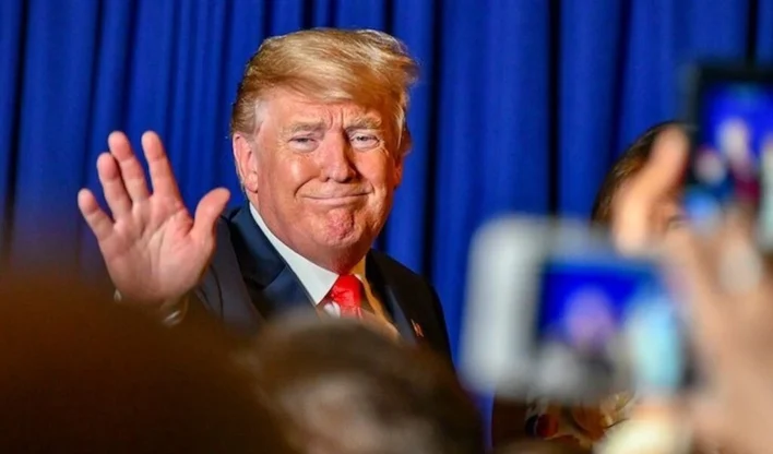 Trump compartilha vídeo que pode ser de explosão de carga nuclear no Irã