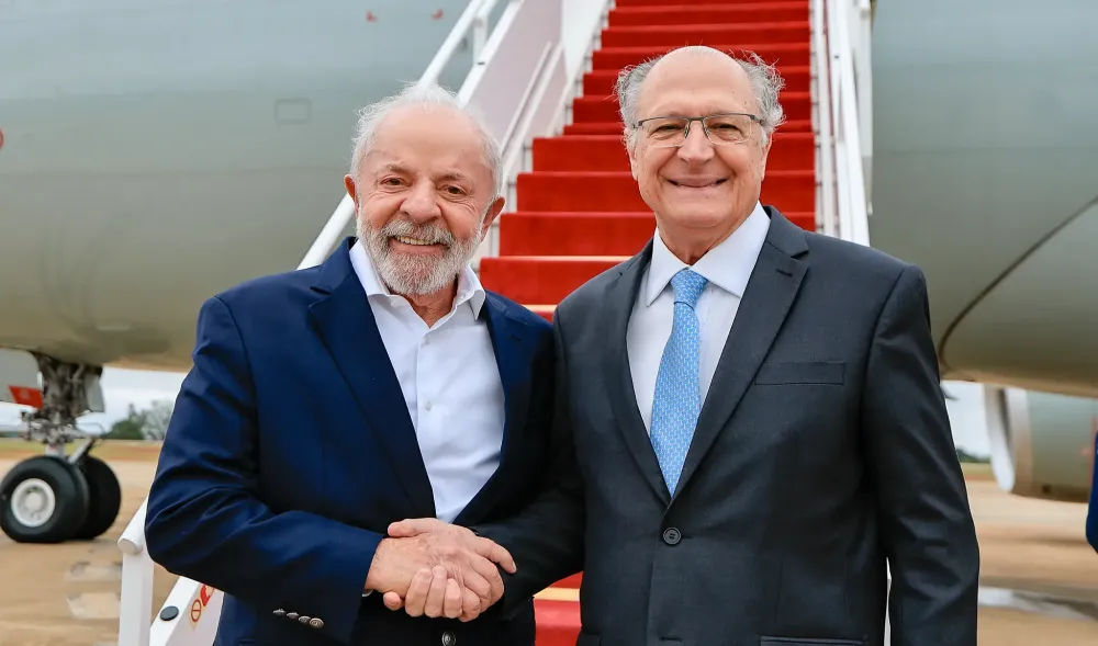 Lula confirma que Alckmin será novamente seu candidato a vice